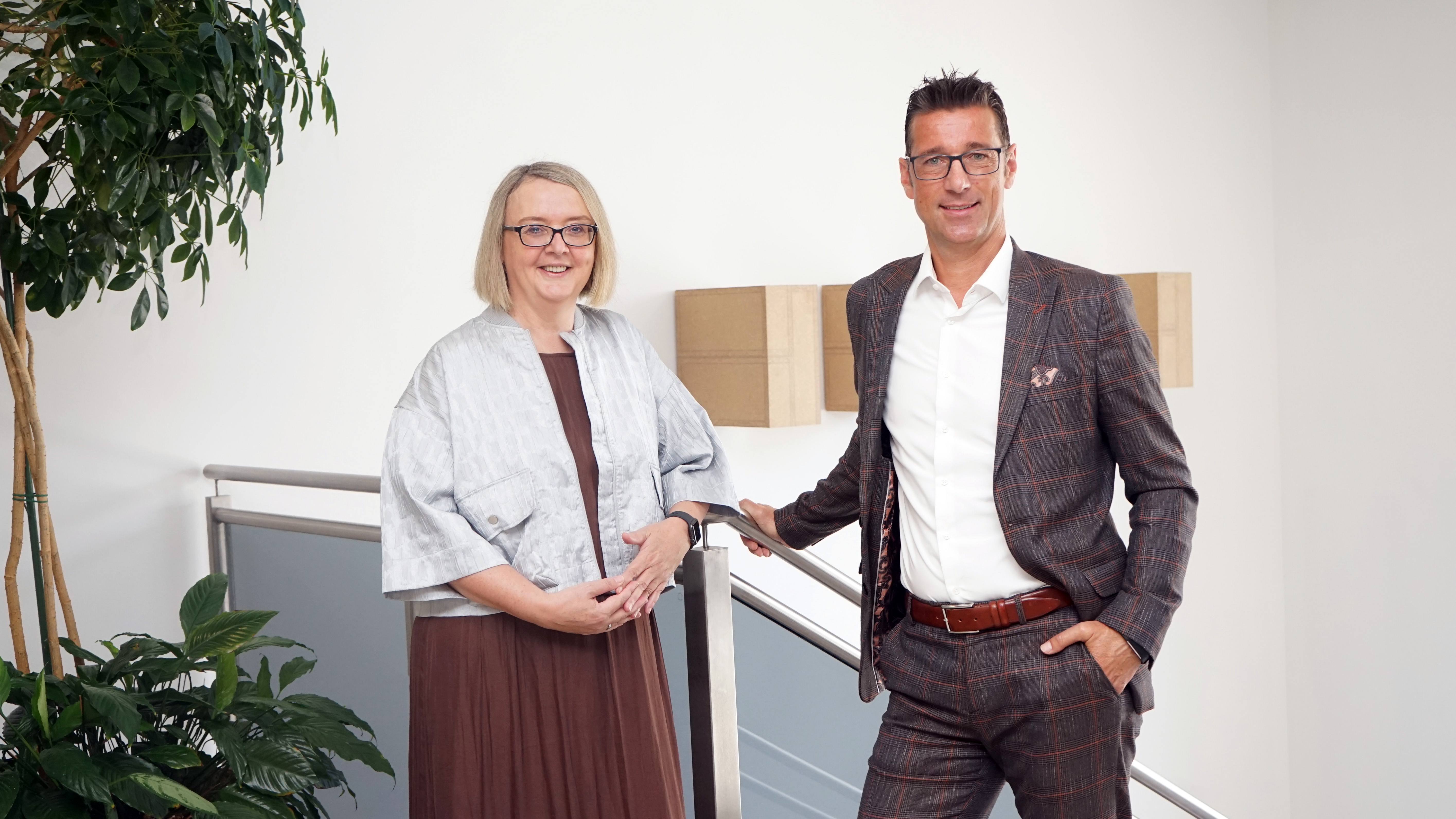 Roswitha Hönigsperger übernimmt mit 1. Juli die Leitung der neuen Abteilung Bankenvertrieb, Hannes Dillinger wird ihr Stellvertreter © Astrid Weiss