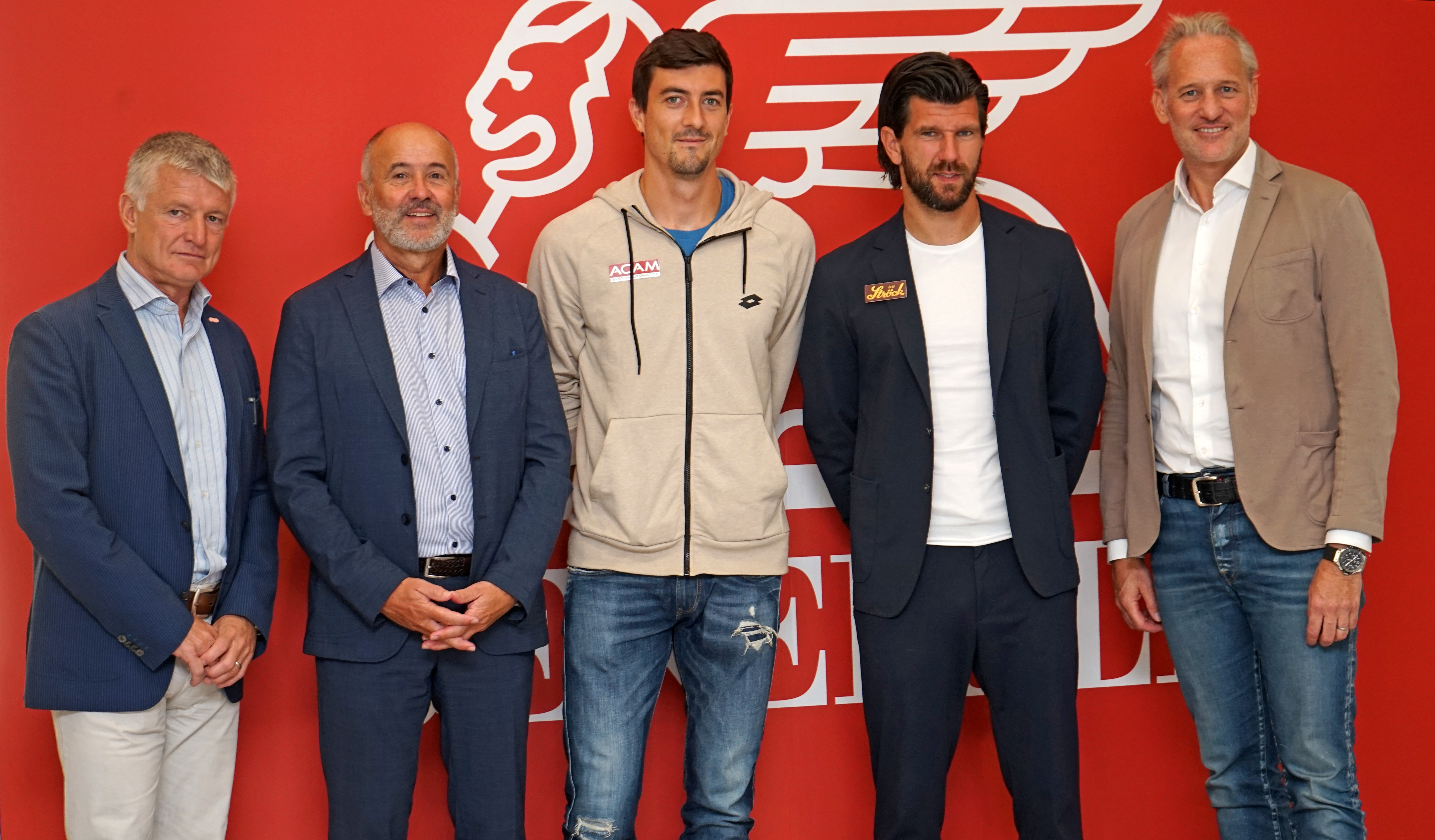 ÖTV-Geschäftsführer Wirtschaft Thomas Schweda mit Generali Vorstand Arno Schuchter, Österreichs neue Tennis Nummer 1 Sebastian Ofner, ÖTV-Sportdirektor bzw. -Davis-Cup-Kapitän Jürgen Melzer und ÖTV-Präsident Martin Ohneberg (v.l.n.r.) © Generali, Astrid Weiss