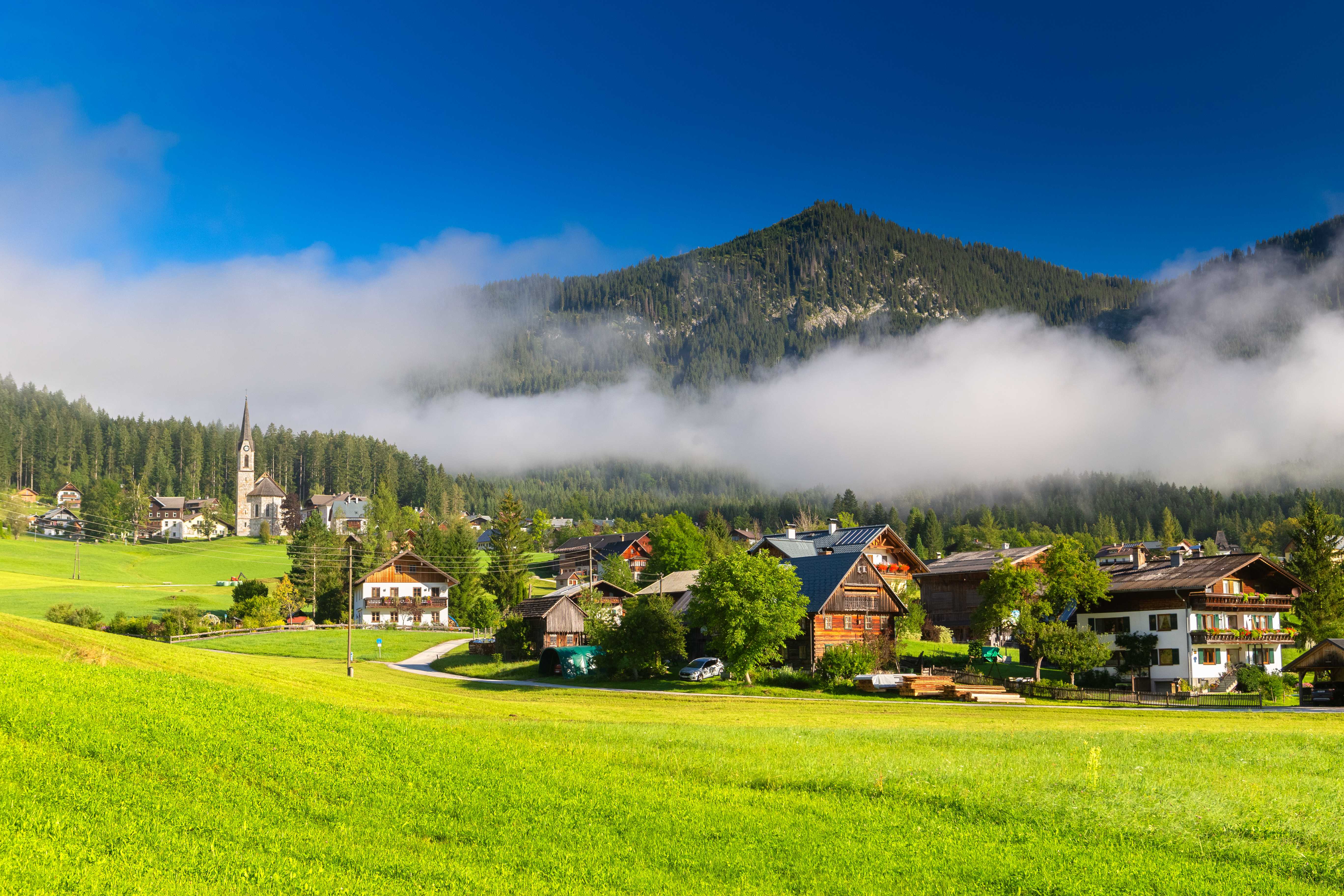 Berglandschaft mit herrlichem Tal