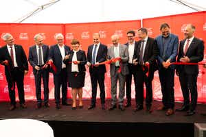 Neue Landesdirektion Burgenland eröffnet (von links): Generali Landesdirektor Alexander Fehringer, Peter Nemeth, Präsident der Wirtschaftskammer, Thomas Steiner, Bürgermeister Eisenstadt, Herta Stockbauer, Vorstandsvorsitzende BKS Bank, Wirtschaftslandesrat Leonhard Schneemann, Arno Schuchter, Generali Vorstand für Vertrieb, Klaus Wallner, Generali Vorstand für Finanzen, Gregor Pilgram, Generali Vorstandsvorsitzender, Gerhard Michalitsch, Präsident der Arbeiterkammer, Generali Regionaldirektor Reinhard Pohn. © Michael Föls