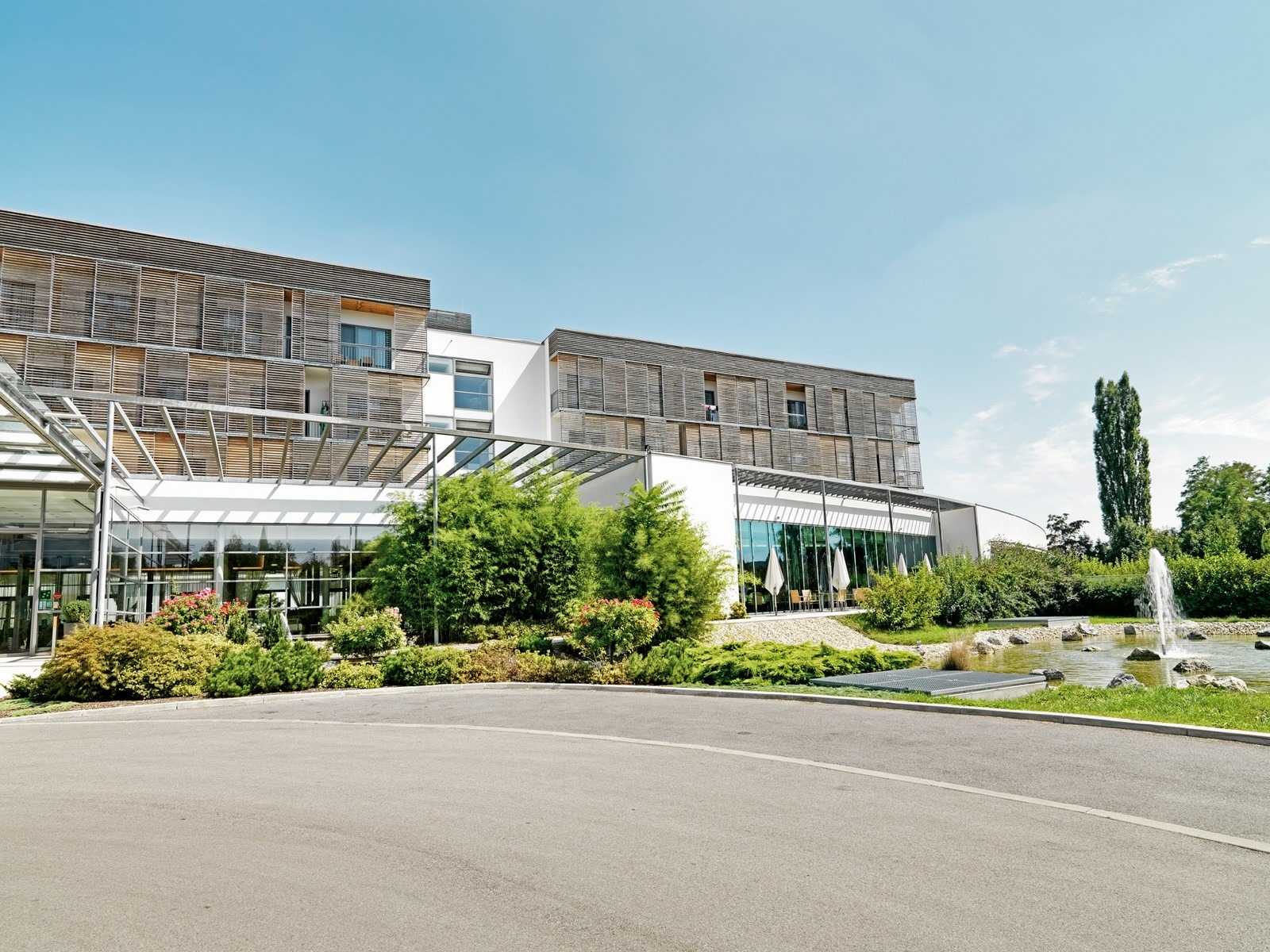 Header Therme Laa.jpg