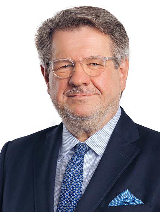 Axel_Sima_by_Lukas_Lorenz_72dpi.jpg