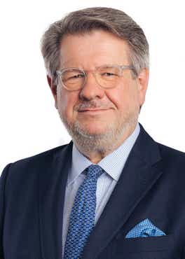 Axel_Sima_by_Lukas_Lorenz_300dpi.jpg