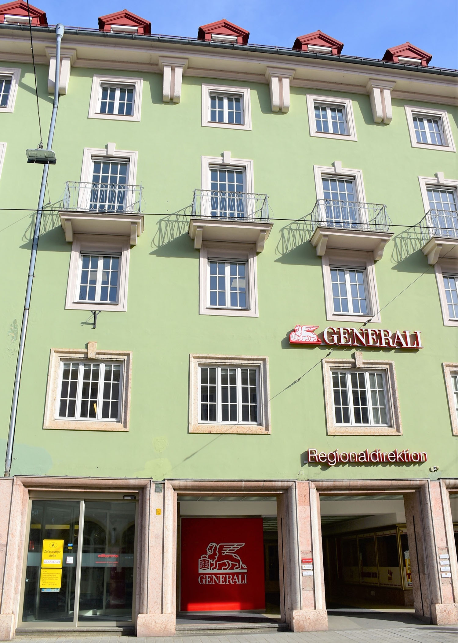 rdir_innsbruck_by_hundertpfund.jpg